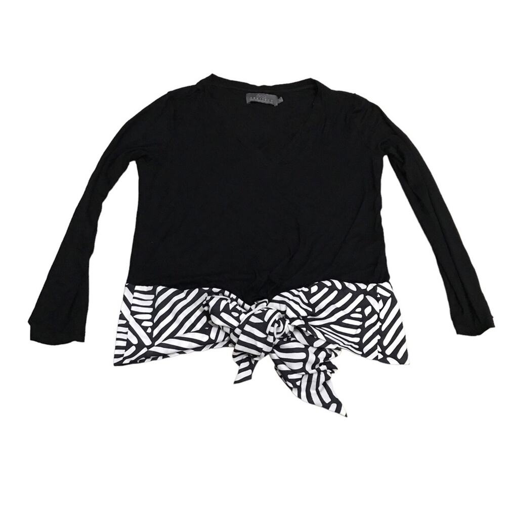 Arkitect V-neck Black and White Top Size XL
